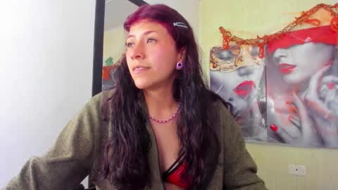 Snapshot of raven_rouge chatting on October 31, 2025, 5:52 am gata online show from October 31, 2025, 5:52 am