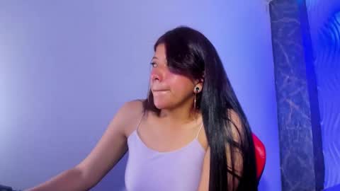 Snapshot of raven_rouge chatting on November 26, 2025, 6:14 am gata online show from November 26, 2025, 6:14 am