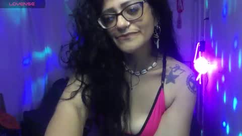 Snapshot of ravenandsin chatting on January 30, 2025, 11:24 pm Raven online show from January 30, 2025, 11:24 pm
