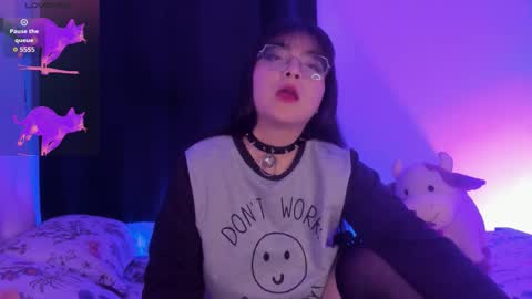 Raven  online show from November 28, 2025, 4:48 am