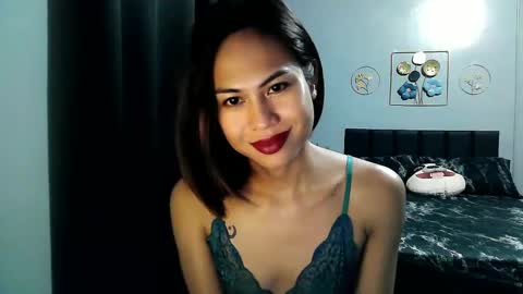 Snapshot of ravenna69ts chatting on February 23, 2025, 4:39 am Raven online show from February 23, 2025, 4:39 am