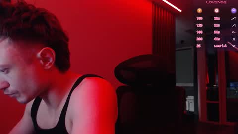 Snapshot of ravine_doleg chatting on October 15, 2025, 9:15 pm Alex Nash online show from October 15, 2025, 9:15 pm