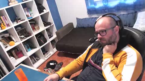 ravingr3d3 online show from October 25, 2025, 3:29 pm