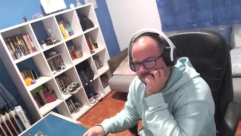 ravingr3d3 online show from November 11, 2025, 10:43 pm