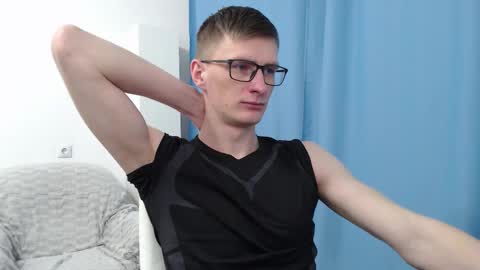 Snapshot of ray_booy chatting on November 18, 2025, 5:17 pm Ray Booy online show from November 18, 2025, 5:17 pm