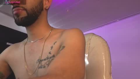 rayan_ortiz online show from November 15, 2025, 6:11 am