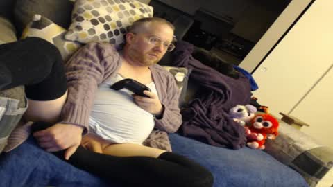 Snapshot of raymondsun chatting on January 19, 2025, 11:53 pm Sunshine Ray online show from January 19, 2025, 11:53 pm