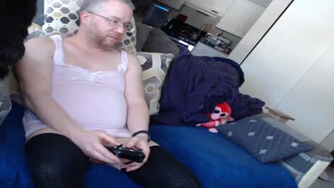 Snapshot of raymondsun chatting on January 26, 2025, 5:23 pm Sunshine Ray online show from January 26, 2025, 5:23 pm