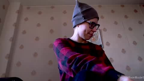  Yrriel Strife Candy-Demon Caveboy mr. Cringe   online show from September 19, 2025, 2:40 pm