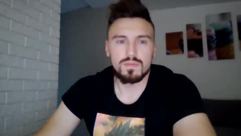 Snapshot of razvan27h chatting on January 23, 2025, 2:50 pm Razvan27h online show from January 23, 2025, 2:50 pm