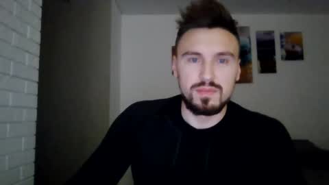 Snapshot of razvan27h chatting on January 24, 2025, 7:28 pm Razvan27h online show from January 24, 2025, 7:28 pm