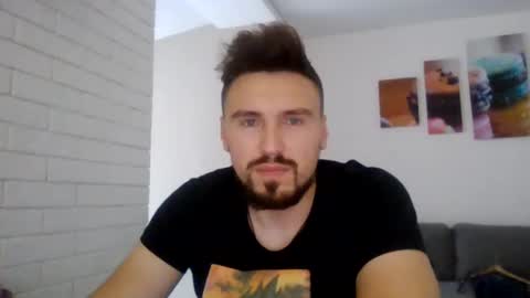 Snapshot of razvan27h chatting on January 26, 2025, 11:28 am Razvan27h online show from January 26, 2025, 11:28 am