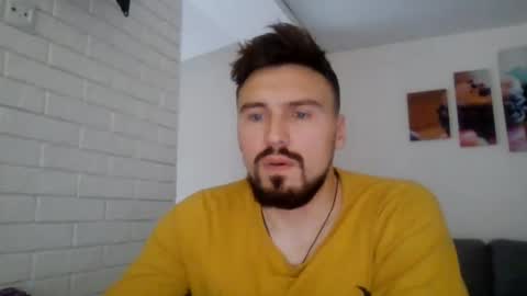 Snapshot of razvan27h chatting on January 27, 2025, 9:44 am Razvan27h online show from January 27, 2025, 9:44 am