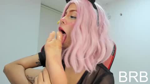 Snapshot of rea_winry chatting on January 17, 2025, 4:39 am Rea online show from January 17, 2025, 4:39 am