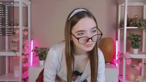 Snapshot of reaganprigg chatting on December 2, 2025, 3:12 am Sandy online show from December 2, 2025, 3:12 am