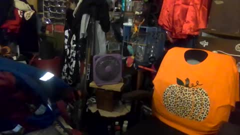 reallyredrum69th online show from October 22, 2025, 4:24 am