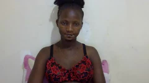 Snapshot of realqueen_ chatting on March 9, 2025, 5:39 pm queen online show from March 9, 2025, 5:39 pm