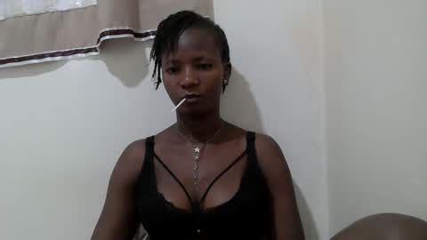 Snapshot of realqueen_ chatting on November 18, 2025, 5:12 am queen online show from November 18, 2025, 5:12 am