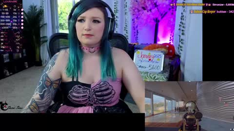 Snapshot of realsamisins chatting on January 6, 2025, 10:05 pm Snap - RealSamiSins online show from January 6, 2025, 10:05 pm