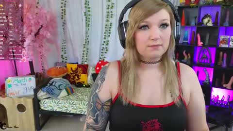 Snapshot of realsamisins chatting on March 8, 2025, 6:16 pm Snap - RealSamiSins online show from March 8, 2025, 6:16 pm