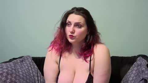 Realsweet Goddess online show from February 17, 2025, 12:10 am