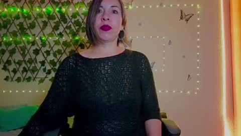 Rebbeca online show from October 16, 2025, 10:27 am