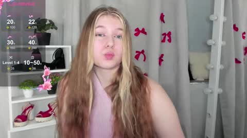 Snapshot of rebecca_____ chatting on February 10, 2025, 6:45 pm rebecca_____ online show from February 10, 2025, 6:45 pm