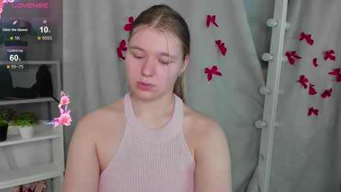 Snapshot of rebecca_____ chatting on February 19, 2025, 6:32 pm rebecca_____ online show from February 19, 2025, 6:32 pm