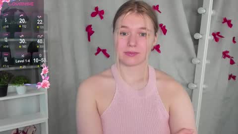 Snapshot of rebecca_____ chatting on February 20, 2025, 6:46 pm rebecca_____ online show from February 20, 2025, 6:46 pm