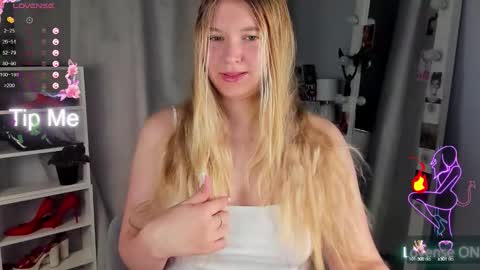 Snapshot of rebecca_____ chatting on September 28, 2025, 1:55 am rebecca_____ online show from September 28, 2025, 1:55 am
