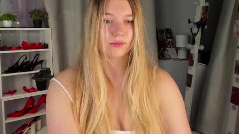 Snapshot of rebecca_____ chatting on October 13, 2025, 1:38 am rebecca_____ online show from October 13, 2025, 1:38 am