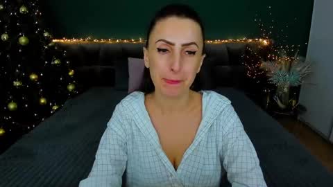 Snapshot of rebecca_diamonds chatting on January 16, 2025, 9:16 am rebecca_diamonds online show from January 16, 2025, 9:16 am