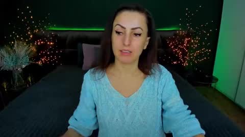 Snapshot of rebecca_diamonds chatting on February 2, 2025, 6:37 am rebecca_diamonds online show from February 2, 2025, 6:37 am