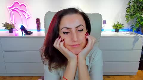 Snapshot of rebecca_diamonds chatting on February 3, 2025, 6:34 am rebecca_diamonds online show from February 3, 2025, 6:34 am