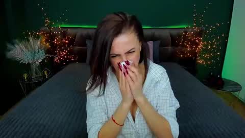 Snapshot of rebecca_diamonds chatting on February 10, 2025, 9:47 am rebecca_diamonds online show from February 10, 2025, 9:47 am