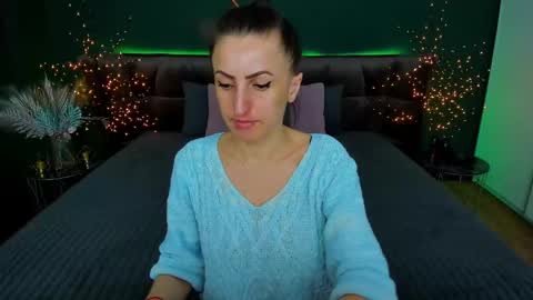 Snapshot of rebecca_diamonds chatting on February 11, 2025, 6:40 am rebecca_diamonds online show from February 11, 2025, 6:40 am