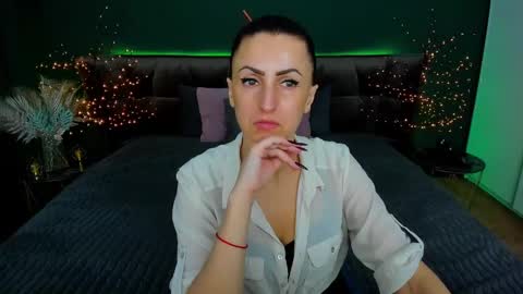 Snapshot of rebecca_diamonds chatting on March 4, 2025, 6:26 am rebecca_diamonds online show from March 4, 2025, 6:26 am