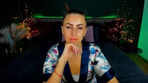 Snapshot of rebecca_diamonds chatting on October 1, 2025, 6:08 am rebecca_diamonds online show from October 1, 2025, 6:08 am