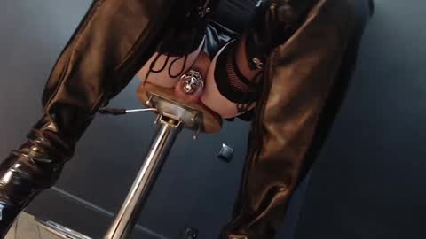 Rebeccalachaude online show from January 13, 2025, 2:11 pm