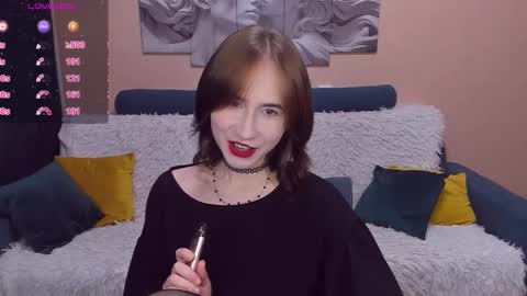 RebeccaWind online show from October 17, 2025, 12:19 pm