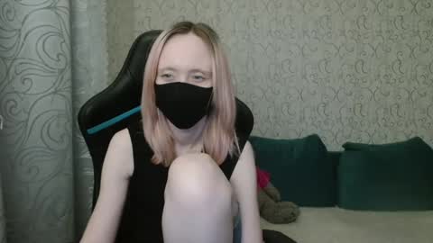 RebesaOlset online show from December 17, 2024, 2:00 pm