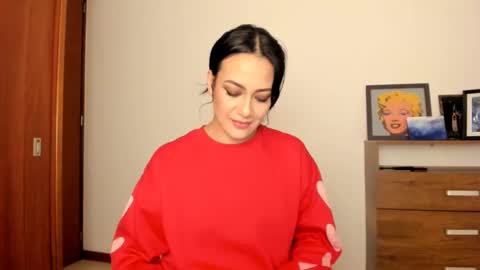 red_flower203 online show from December 22, 2024, 2:06 am