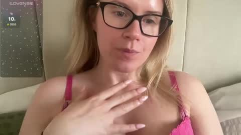 Rosie online show from February 24, 2025, 12:48 pm