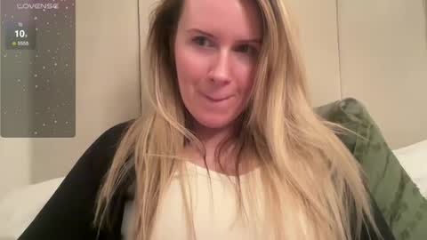 Rosie online show from March 10, 2025, 6:56 pm