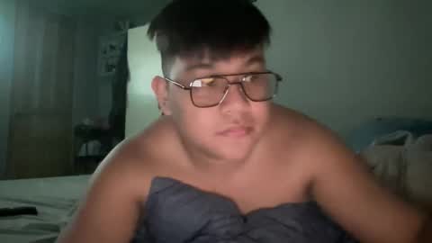 Red Libra online show from November 3, 2025, 3:52 am