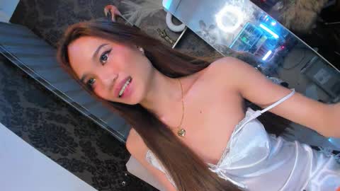 Snapshot of red_linn chatting on September 13, 2025, 10:53 pm danika linn online show from September 13, 2025, 10:53 pm