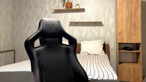 redbullshine online show from September 23, 2025, 1:36 pm