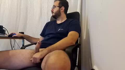 Snapshot of redhattt chatting on November 10, 2025, 4:28 pm Redhat online show from November 10, 2025, 4:28 pm