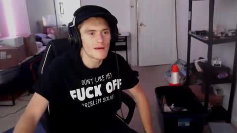 Snapshot of redrexnj chatting on October 4, 2025, 4:16 pm redrexnj online show from October 4, 2025, 4:16 pm