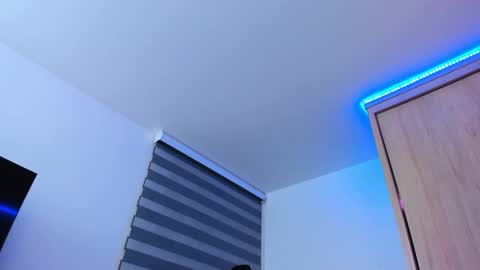 Snapshot of redski77 chatting on December 29, 2024, 9:17 am redski77 online show from December 29, 2024, 9:17 am